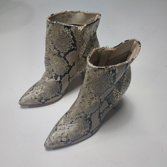 ALDO Snake Skin Print Bootie Size 8M - Picture 12 of 14